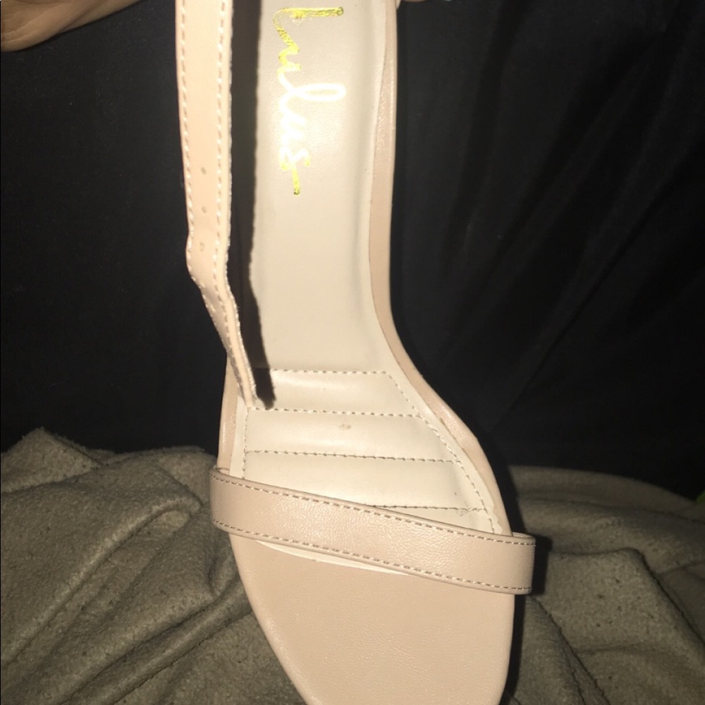 Pumps - Picture 2 of 2